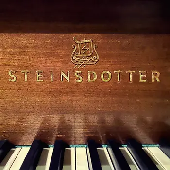 Breidablik by Steinsdotter