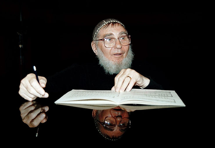 5. Veljo Tormis (1930–2017)

Known for: Choral music inspired by Estonian folk traditions.Veljo Tormis dedicated much of his career to preserving and reinterpreting traditional Estonian music. His choral cycles, such as Curse Upon Iron and Estonian Calendar Songs, celebrate the country’s folk heritage while exploring universal themes. Tormis’ work remains a cornerstone of the Estonian choral repertoire.