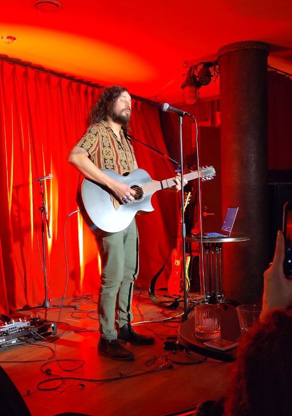 Ricky Liontones on the Hour of Sound stage